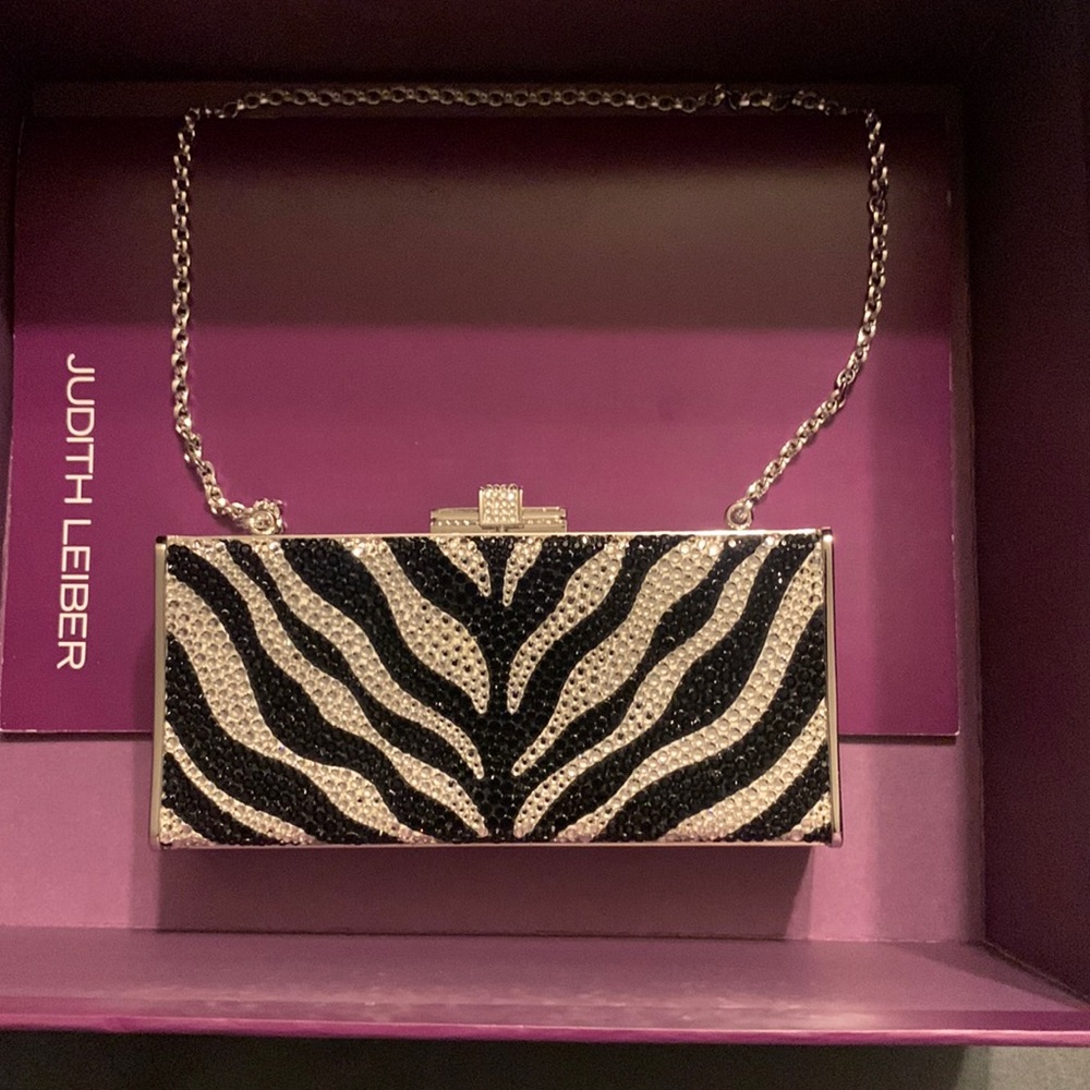 JUDITH LEIBER
Swarovski Crystal Zebra Miniaudiere Clutch Black White